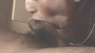 نوجوان خوبصورت کرسی پر بھاڑ سکس جدید التا اوشن میں جاؤ اور ولاپ