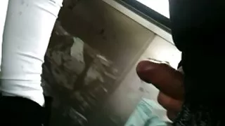 شرارتی ragazza لڑکی اس کے گھٹنے پر ایک فیلم سکس جدید فارسی چمکدار ڈک کے ساتھ