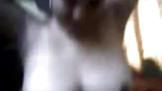 پتلی سنہرے بالوں والی ایک داڑھی آدمی کے لئے کلیپ سکس جدید ایک دھچکا کام دیا