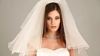 ایک آدمی گودام میں آیا اور راہبہ کو فیلم سکسیجدید جنسی تعلقات کے لئے بہکایا ۔