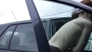 خوبصورت لڑکی اس کی بلی اور سہ دانلودسکس خارجی جدید مساج کرنا چاہتا تھا